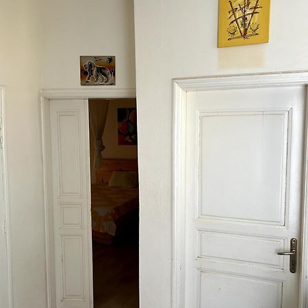 Chambre Spacieuse Avec Balcon - Salle De Bain Exterieure Privee & Breakfast Saint-Louis Dış mekan fotoğraf