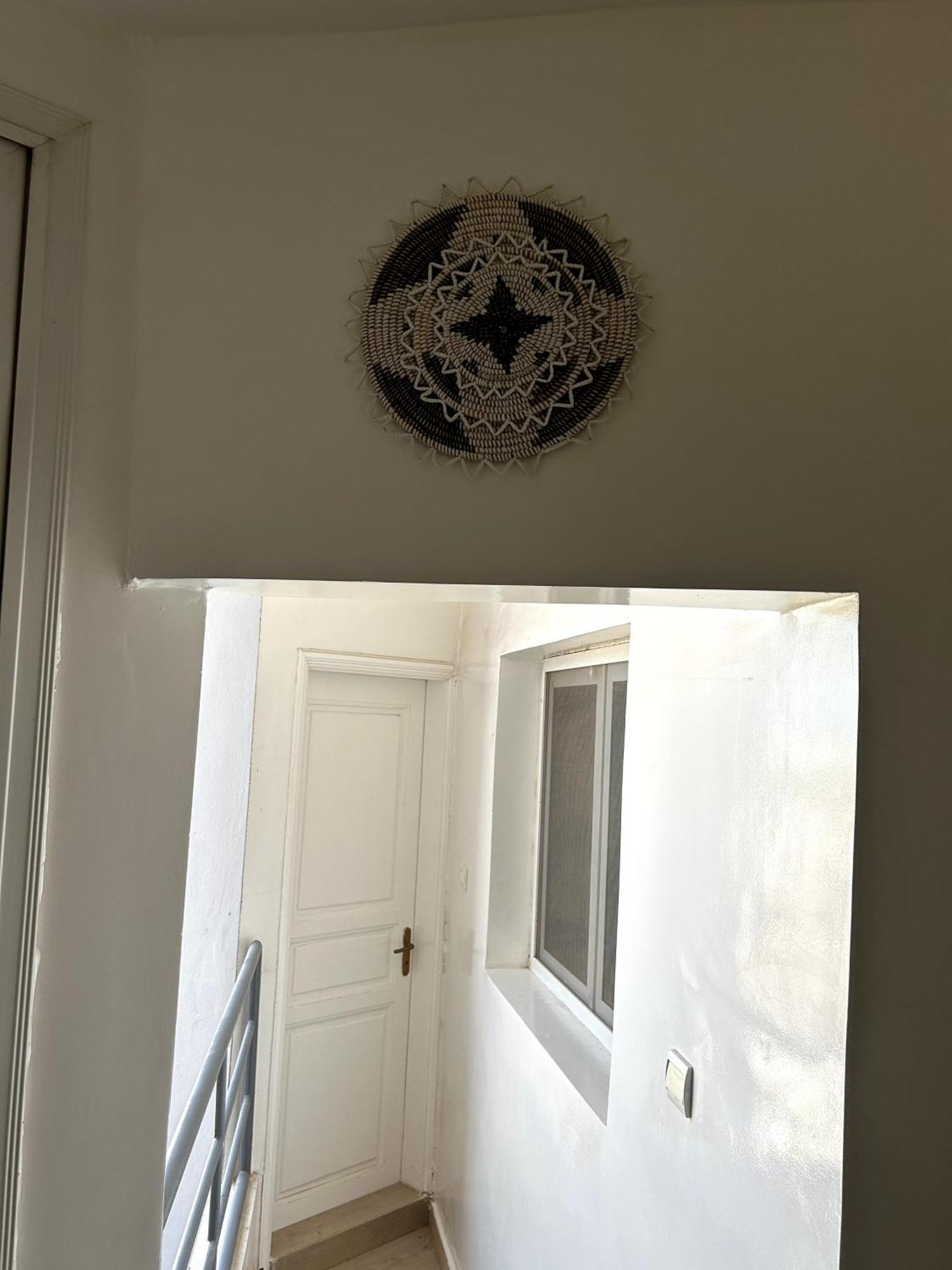 Chambre Spacieuse Avec Balcon - Salle De Bain Exterieure Privee & Breakfast Saint-Louis Dış mekan fotoğraf